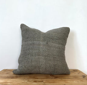 Catori - Green Hemp Pillow Cover