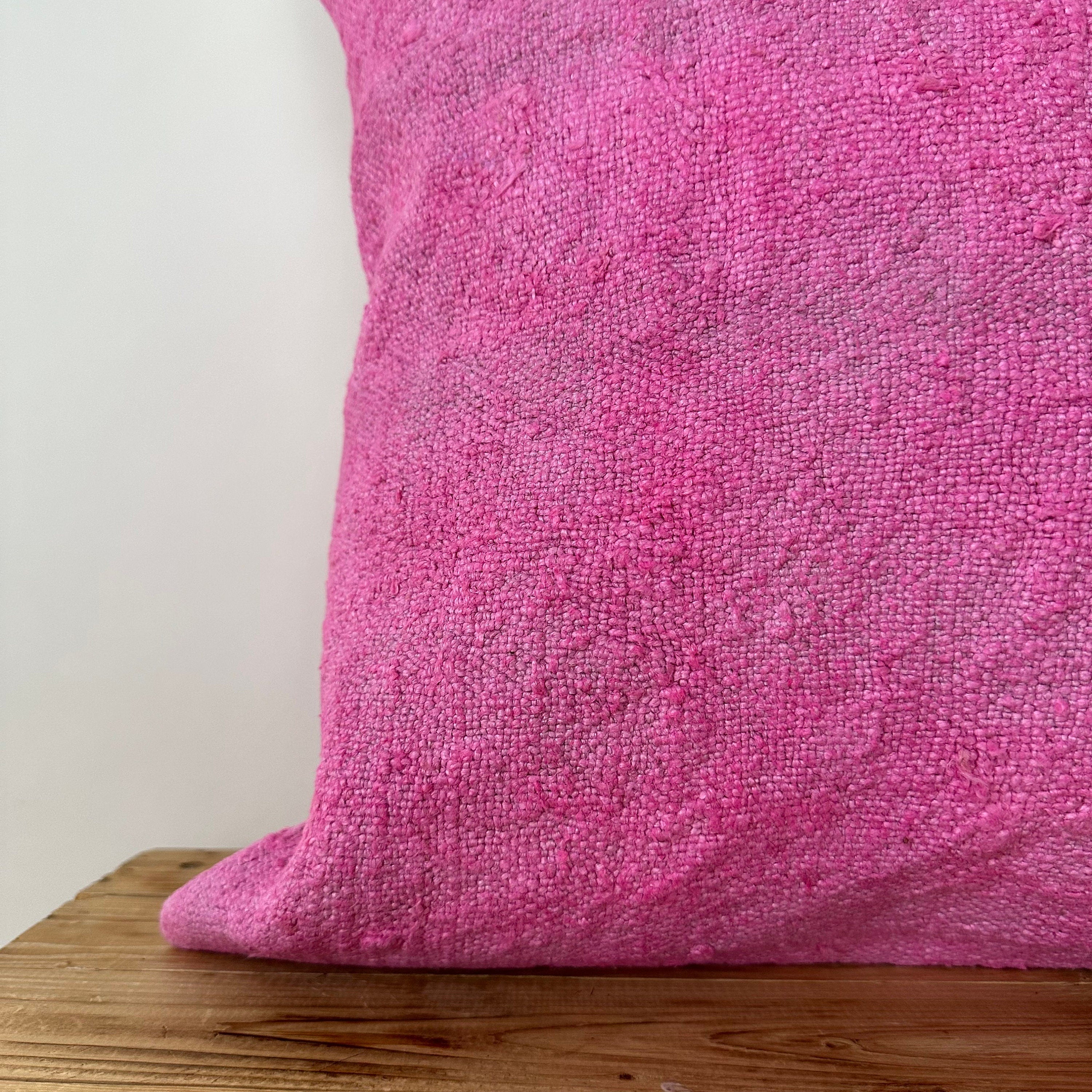 Yanelly - Pink Hemp Pillow Cover