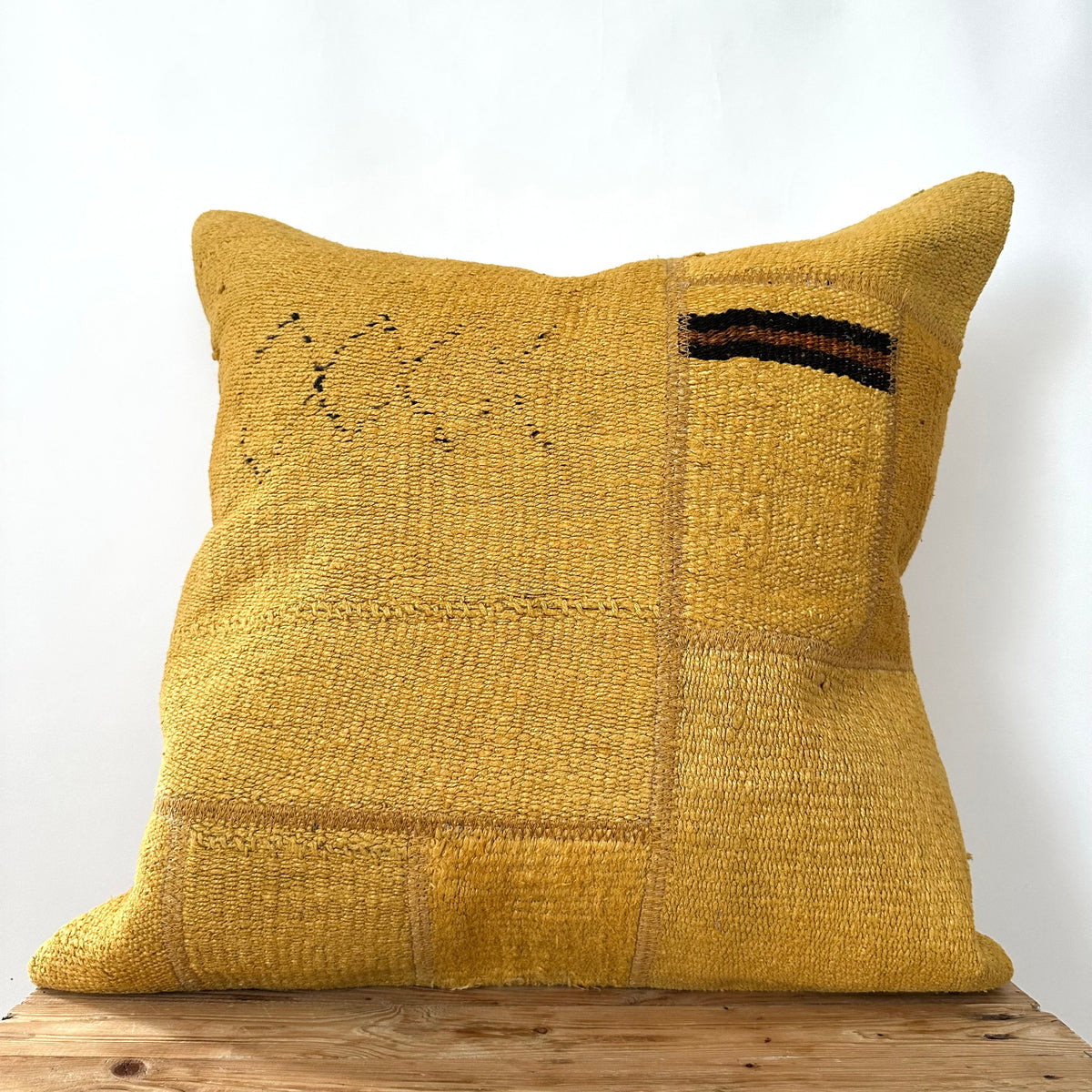 Yamila - Yellow Hemp Pillow Cover