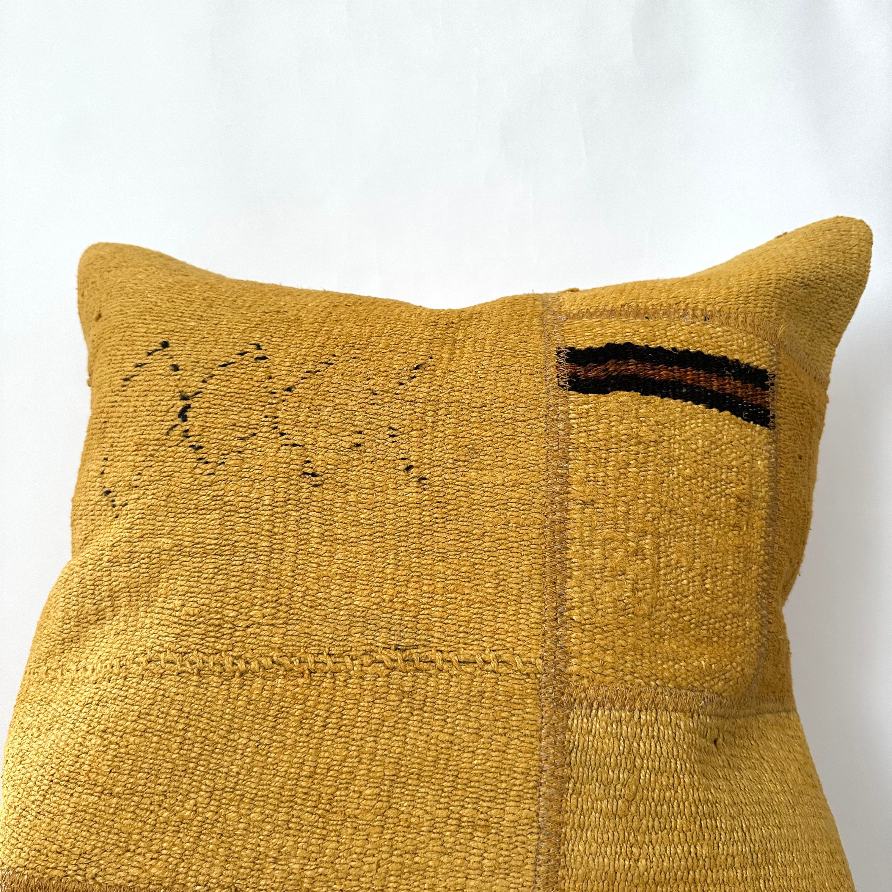 Yamila - Yellow Hemp Pillow Cover