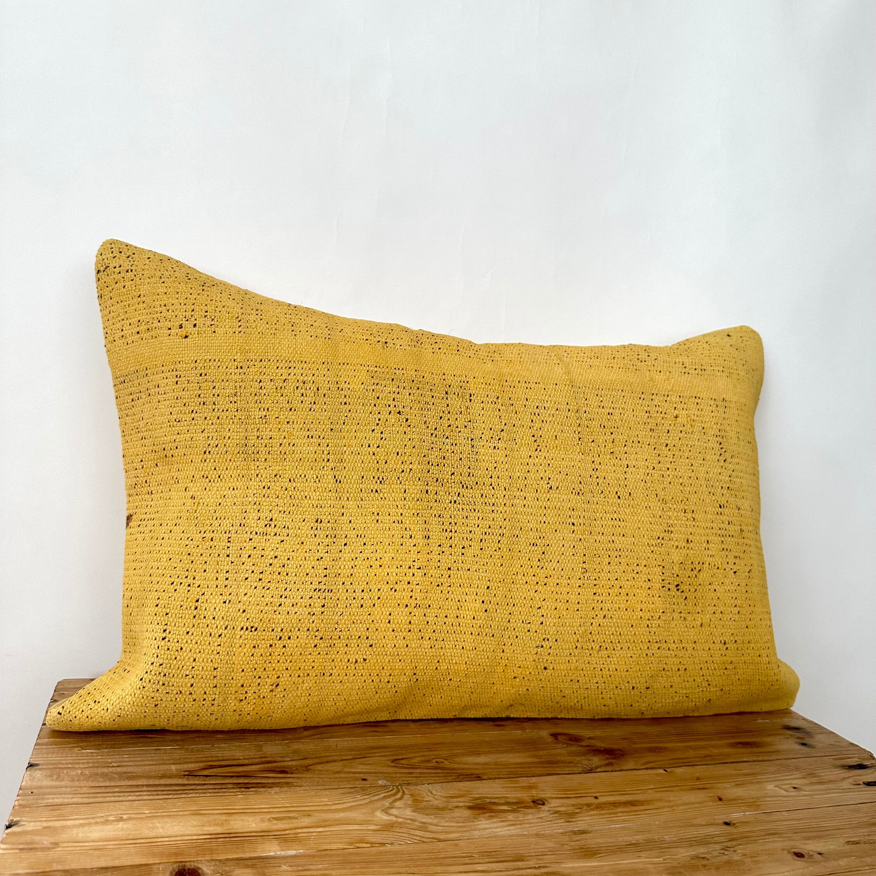 Yohana - Yellow Hemp Pillow Cover