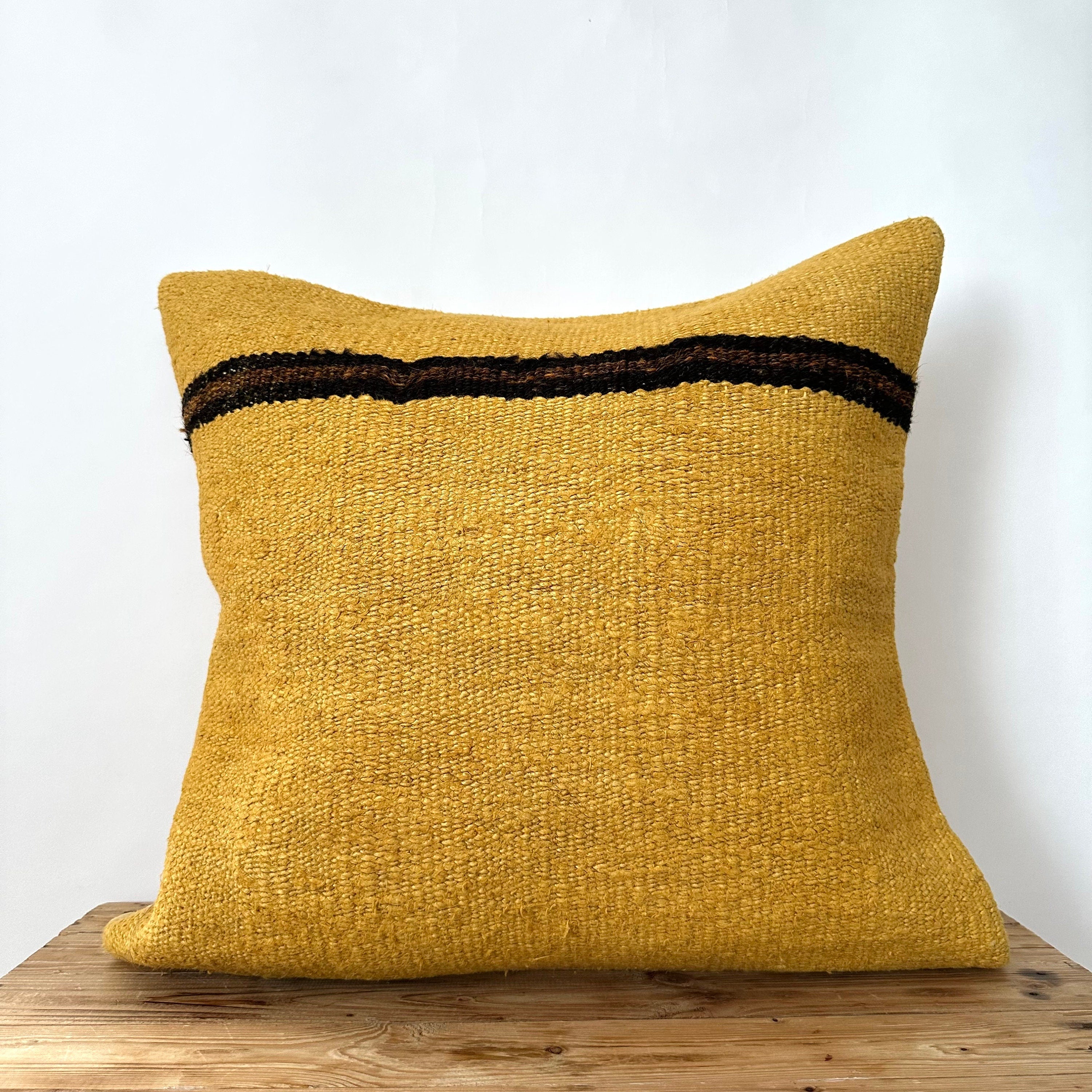 Yisel - Yellow Hemp Pillow Cover