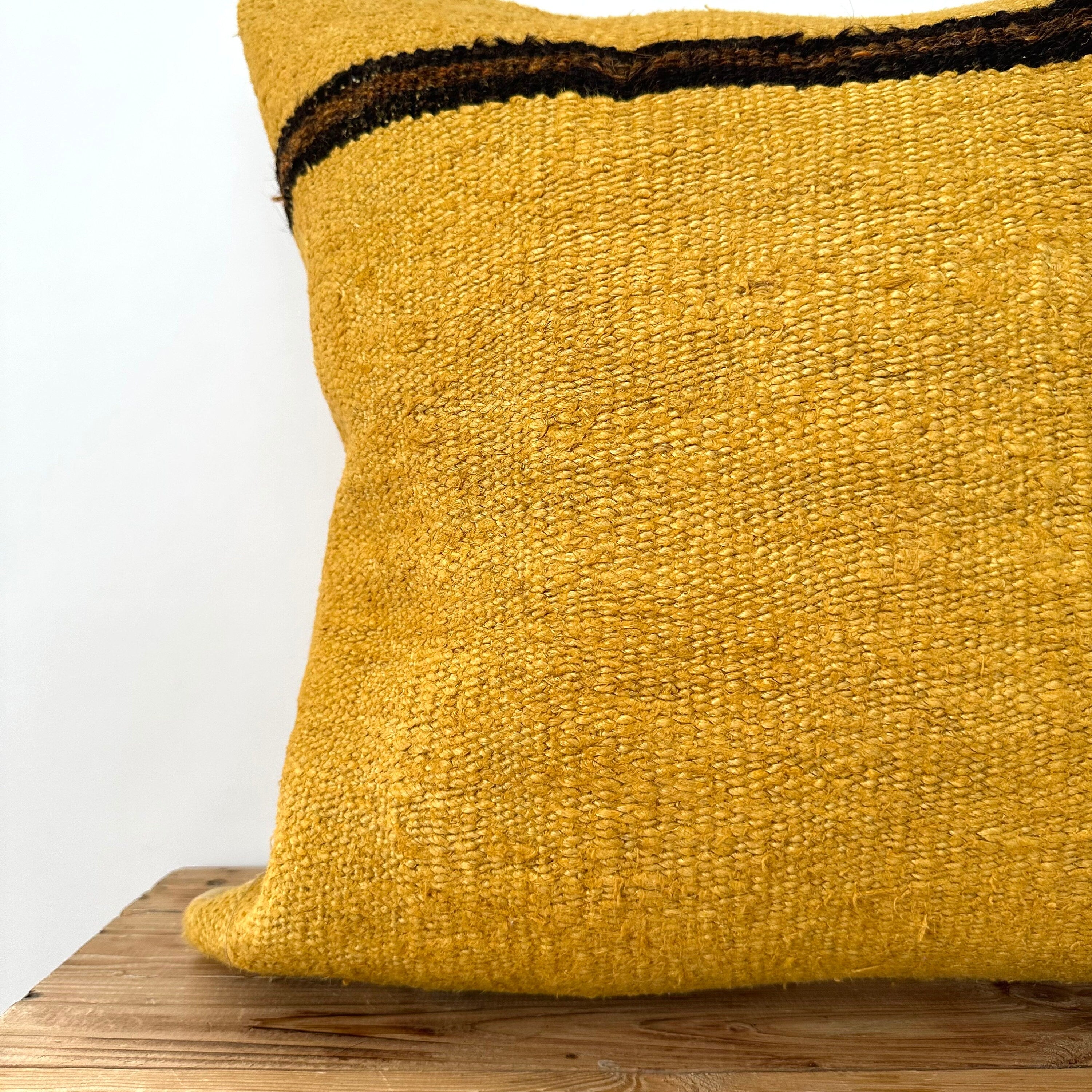 Yisel - Yellow Hemp Pillow Cover