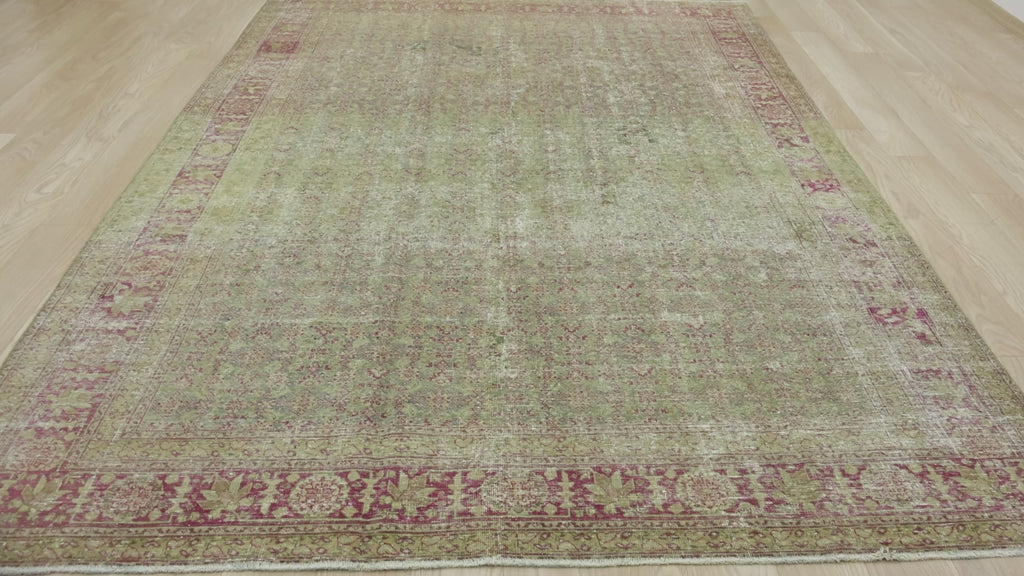 Rustic Vintage Rug with Warm, Cozy Hues - Kuden Rugs