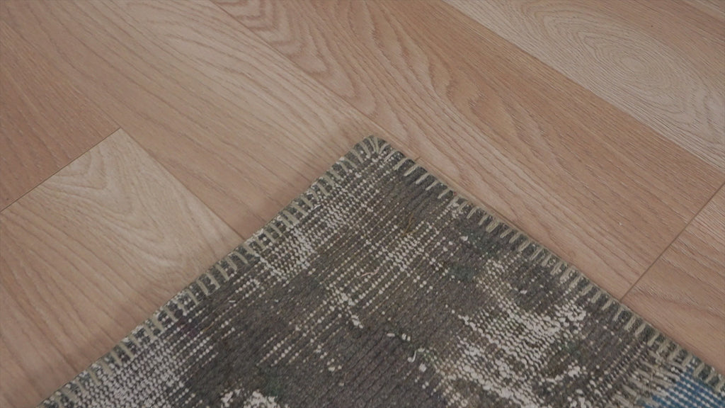Callie - Persian Rug, Handcrafted & Timeless