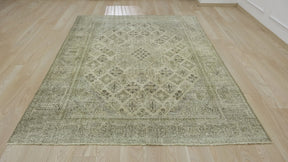 Ornate Handmade Rug with Classic Elegance - Kuden Rugs