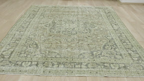 Exquisite Handwoven Carpet with Artistic Motifs - Kuden Rugs