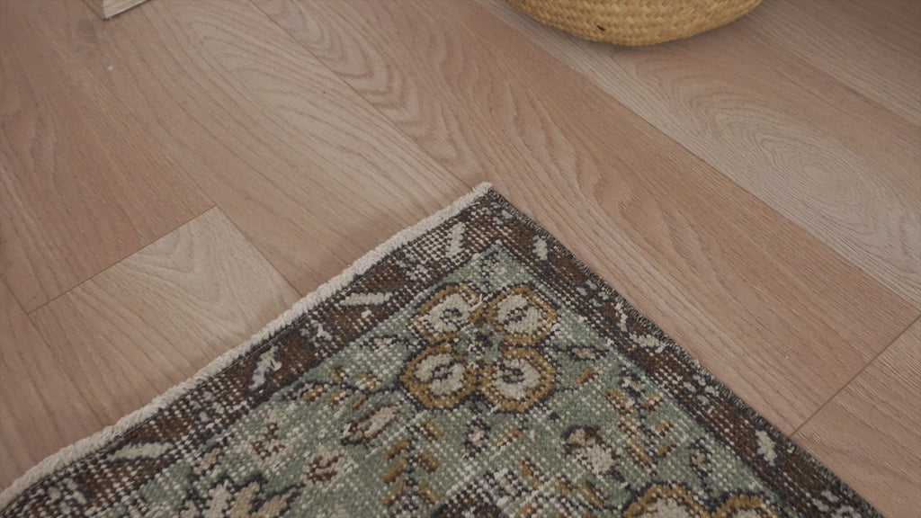 Oralise - Oriental Vintage Rug, Collector's Edition