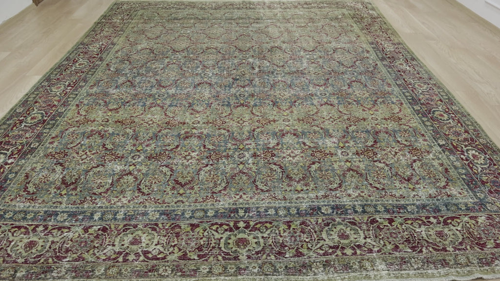 Elegant Antique Style Rug with Subtle Textures - Kuden Rugs