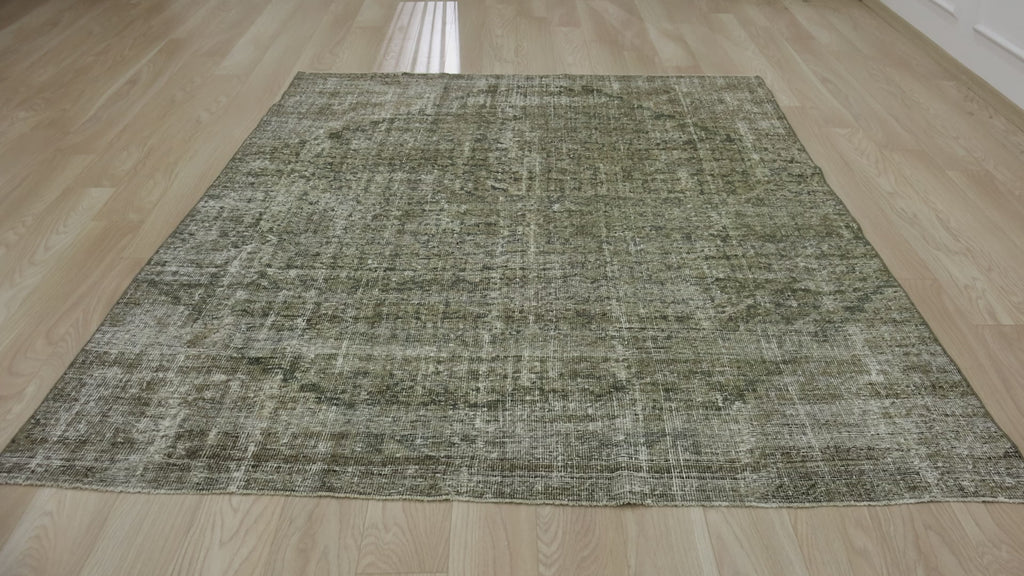 Traditional Handwoven Carpet with Cultural Patterns - Kuden Rugs