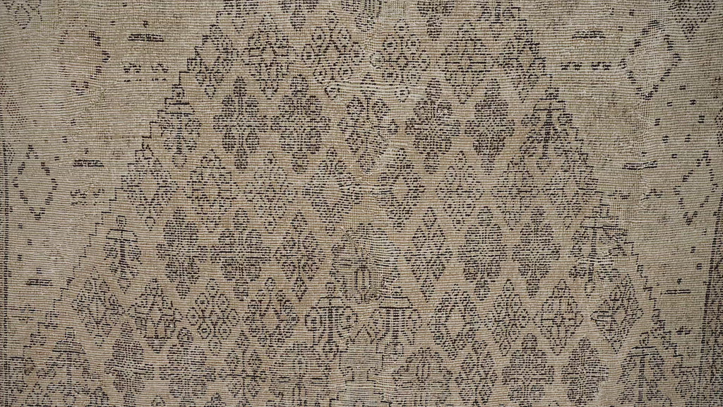 Artisan area rug from persian, sized 8x11 for the perfect living room, bedroom, office, entryway, kitchen look