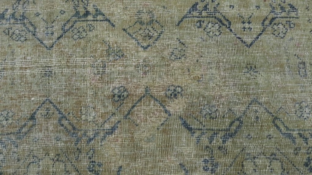 Exquisite Vintage Carpet with Elegant Details - Kuden Rugs