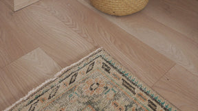 Petra - Elegant Living Room Rug, Antique Charm