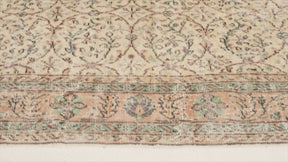 Lyravyn - Vintage Turkish Area Rug