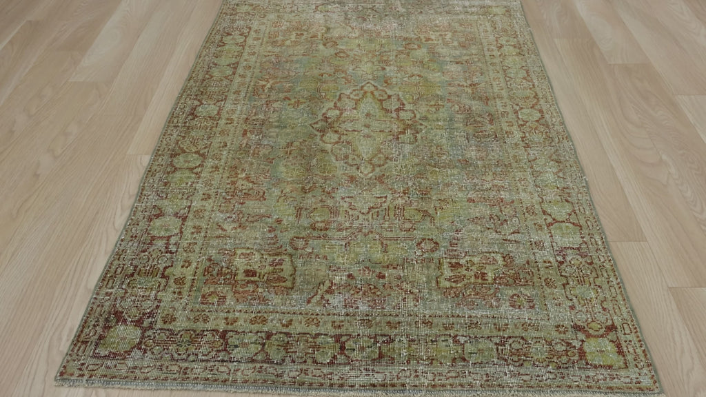 Antique-Inspired Rug with Classic Elegance - Kuden Rugs