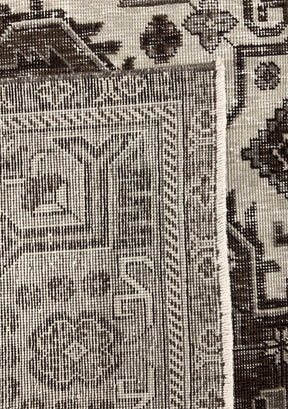 Larissa - Vintage Persian Rug - kudenrugs