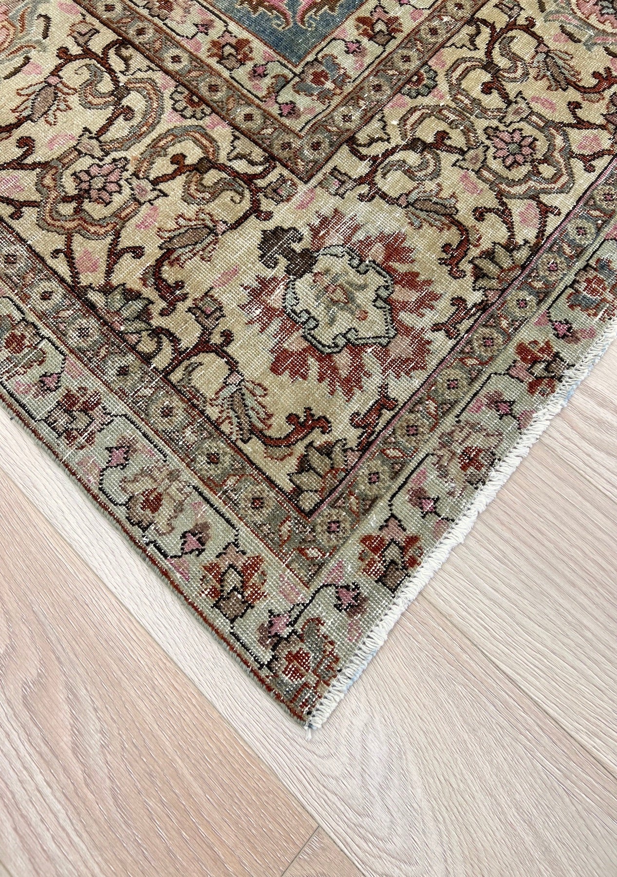 Lindsay - Vintage Persian Rug - kudenrugs
