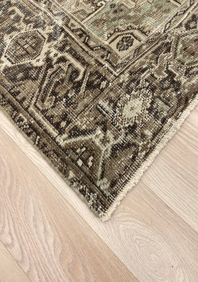 Liza - Vintage Persian Rug - kudenrugs