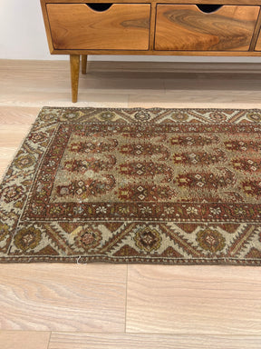 Nidha - Vintage Persian Rug - kudenrugs