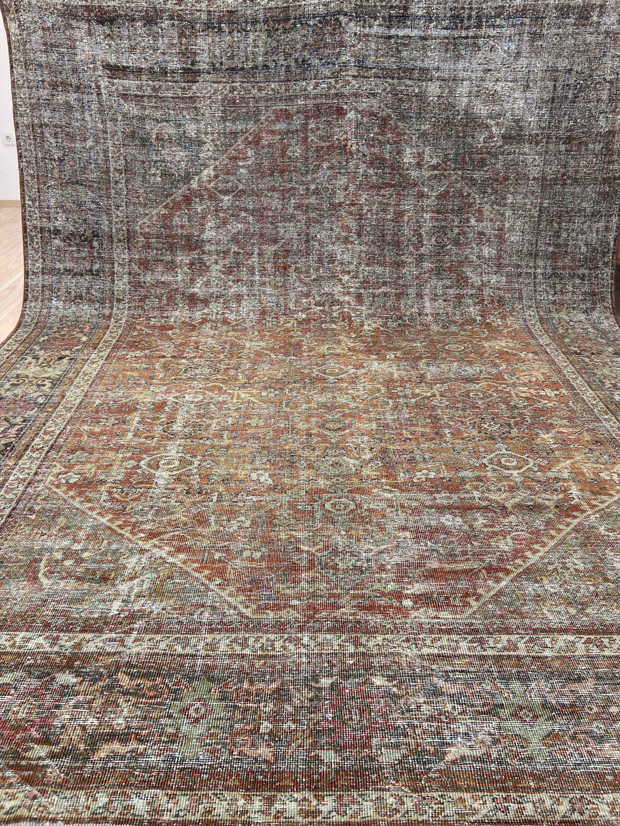 Ohnicio - Vintage Persian Rug - kudenrugs