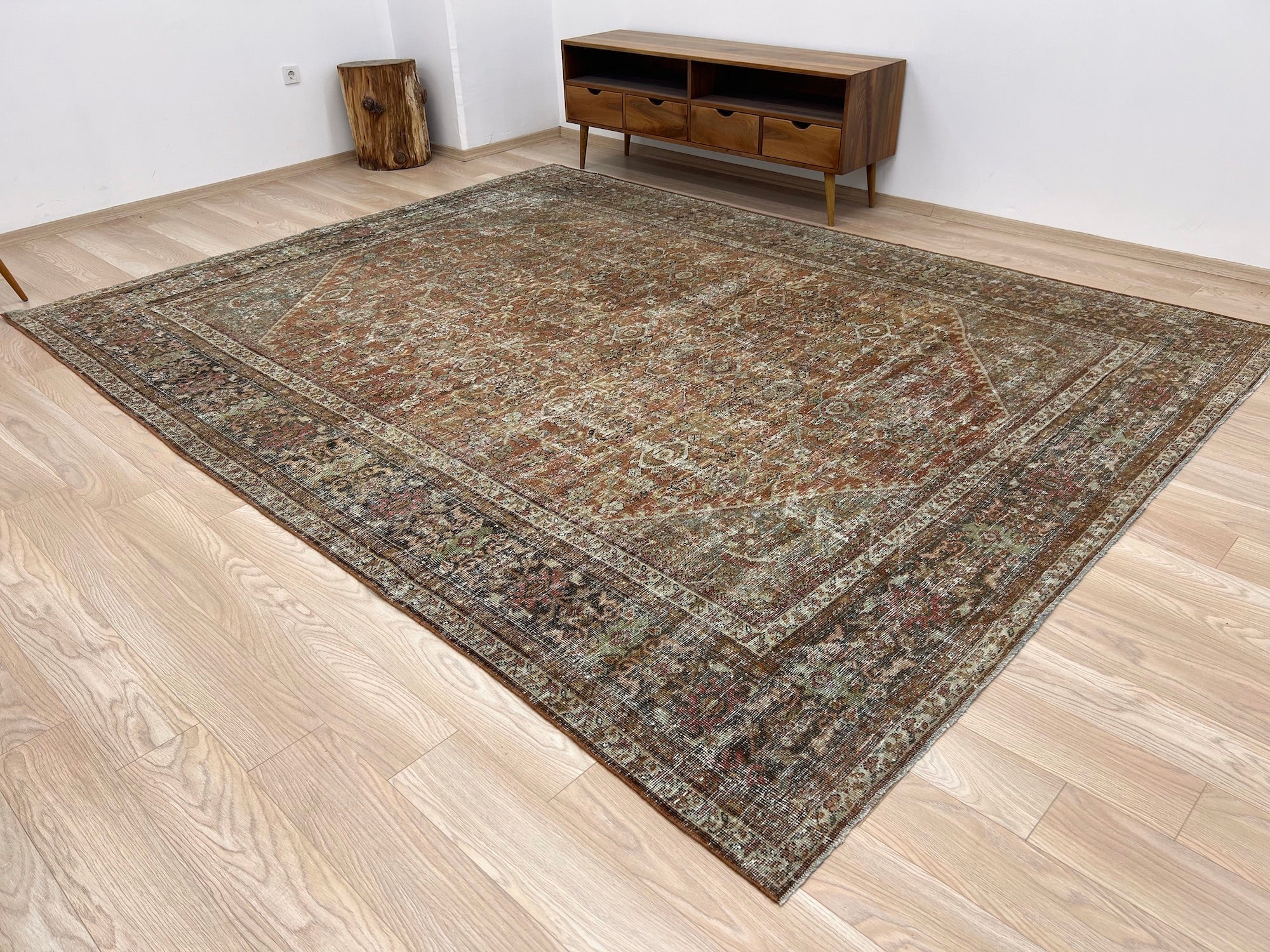 Ohnicio - Vintage Persian Rug - kudenrugs