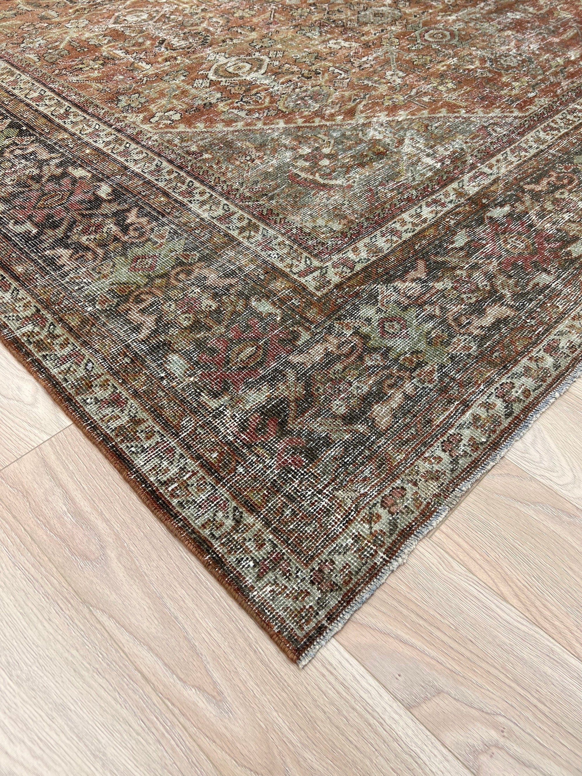 Ohnicio - Vintage Persian Rug - kudenrugs