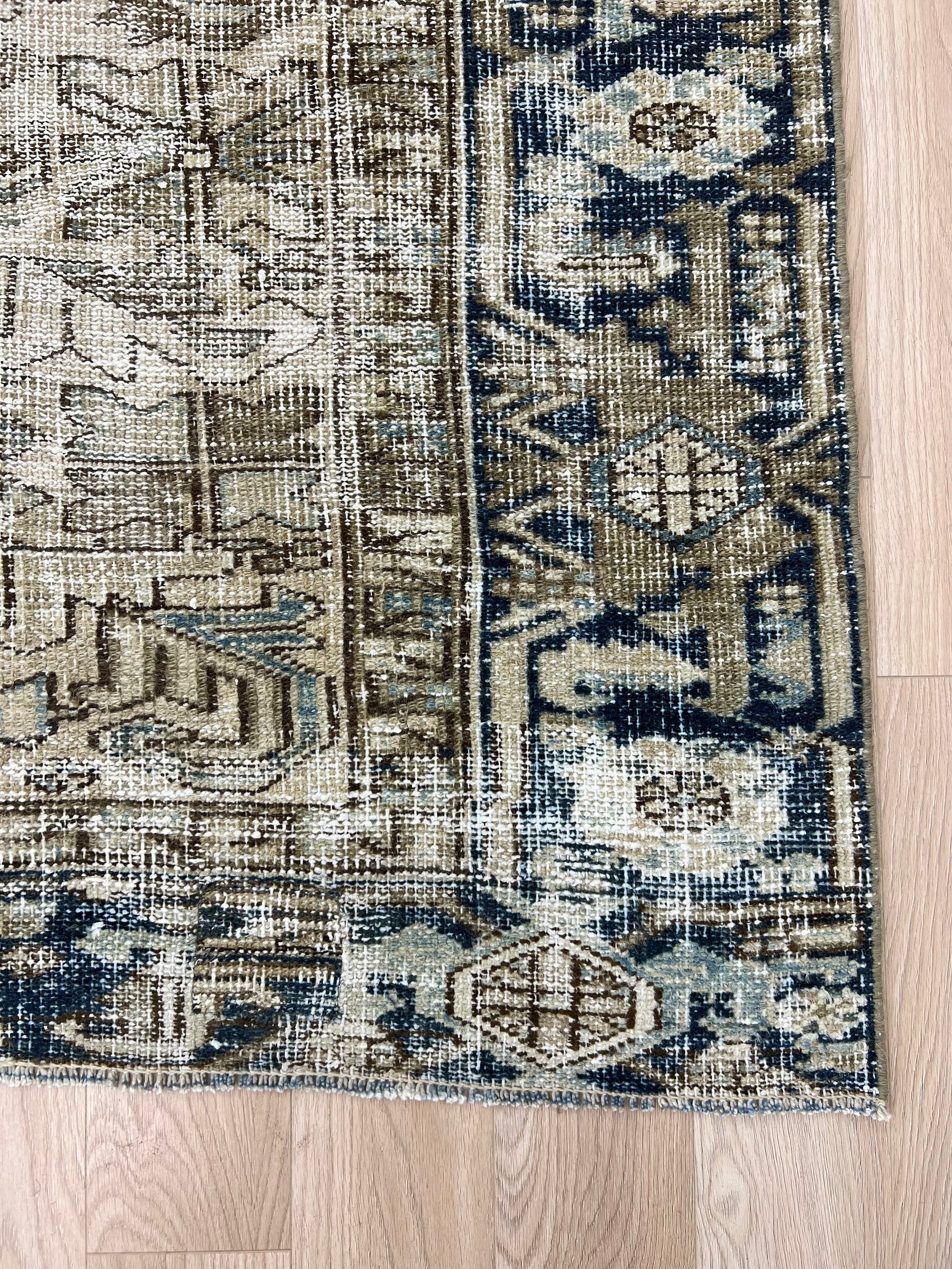 Gardeene - Vintage Persian Rug
