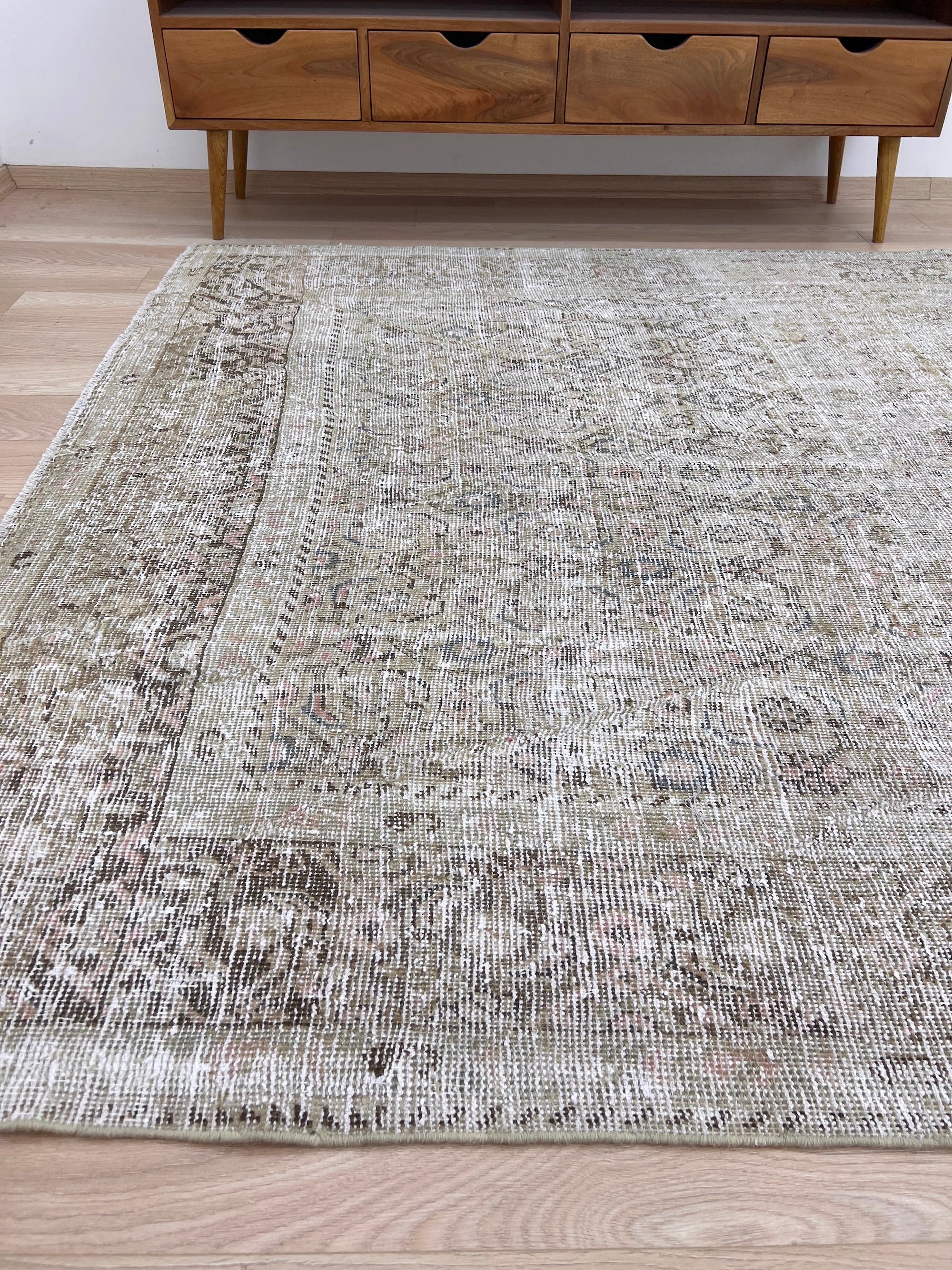 Perrey - Vintage Persian Rug - kudenrugs