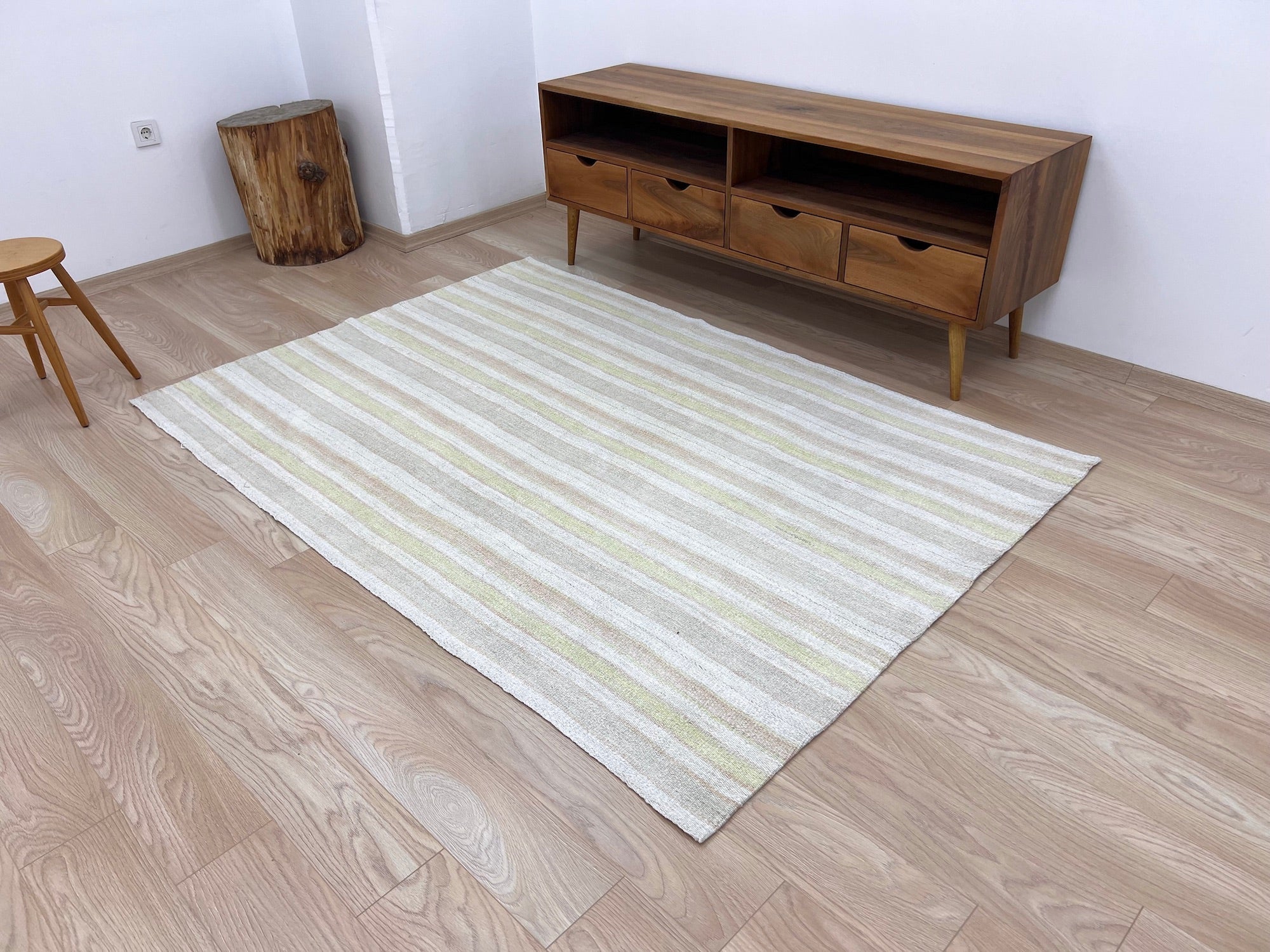 Yauvani - White Hemp Rug - kudenrugs