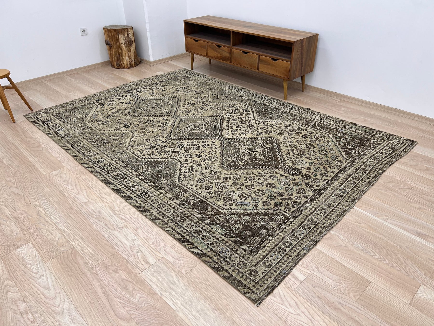 Vardit - Vintage Persian Rug