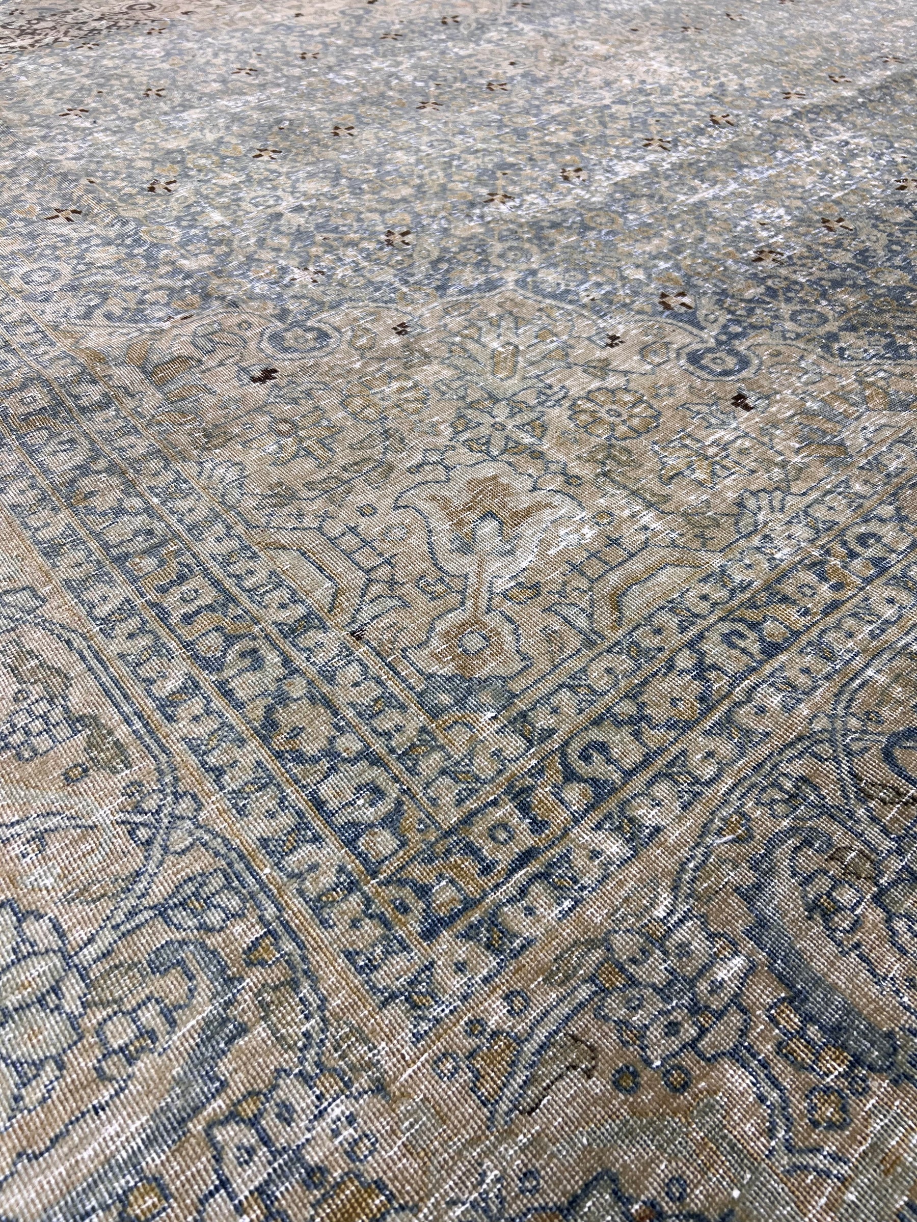Gynyah - Vintage Persian Rug