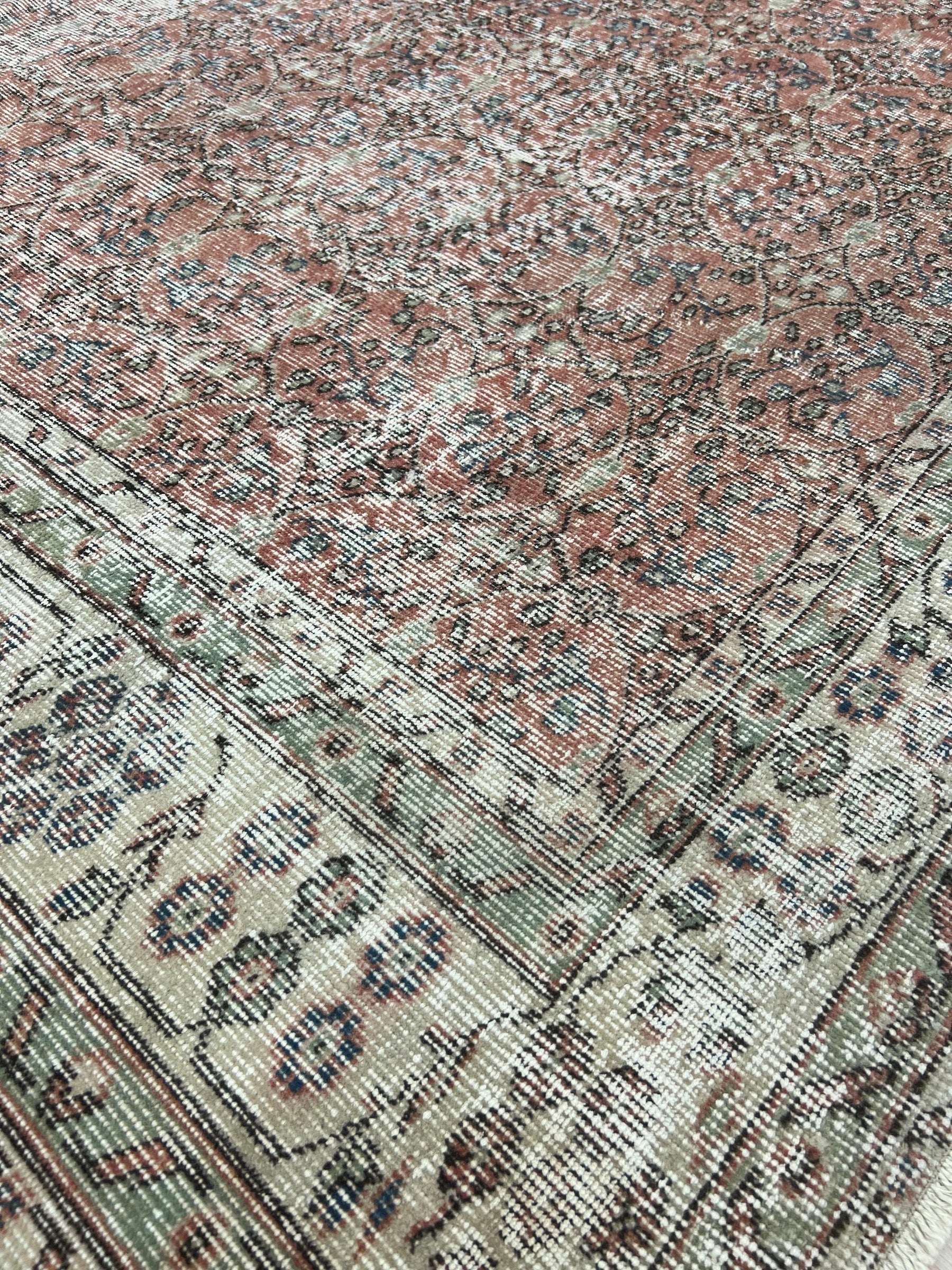 Vasiliki - Vintage Red Antique Washed Rug