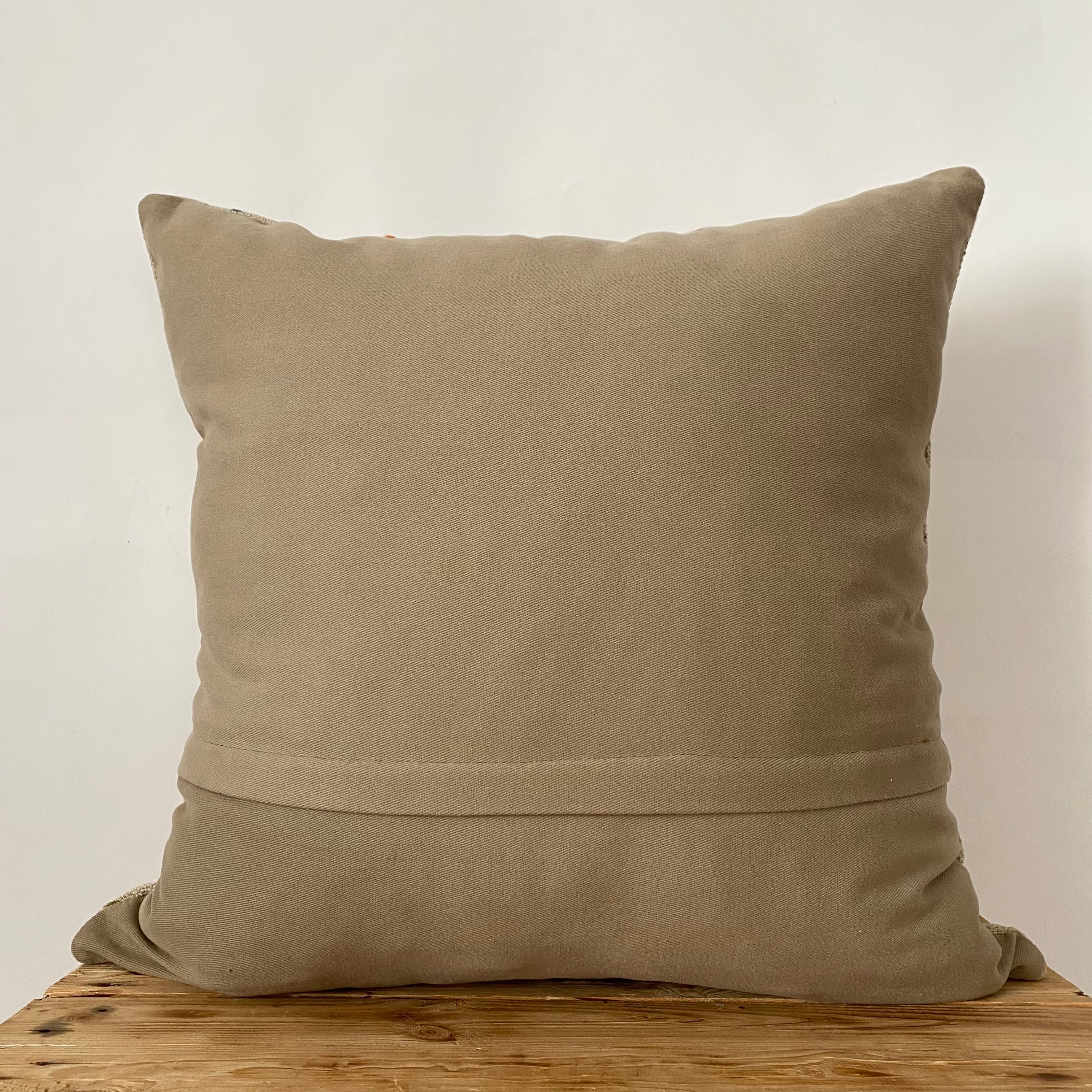 Ilanna - Multi Color Kilim Pillow Cover - kudenrugs