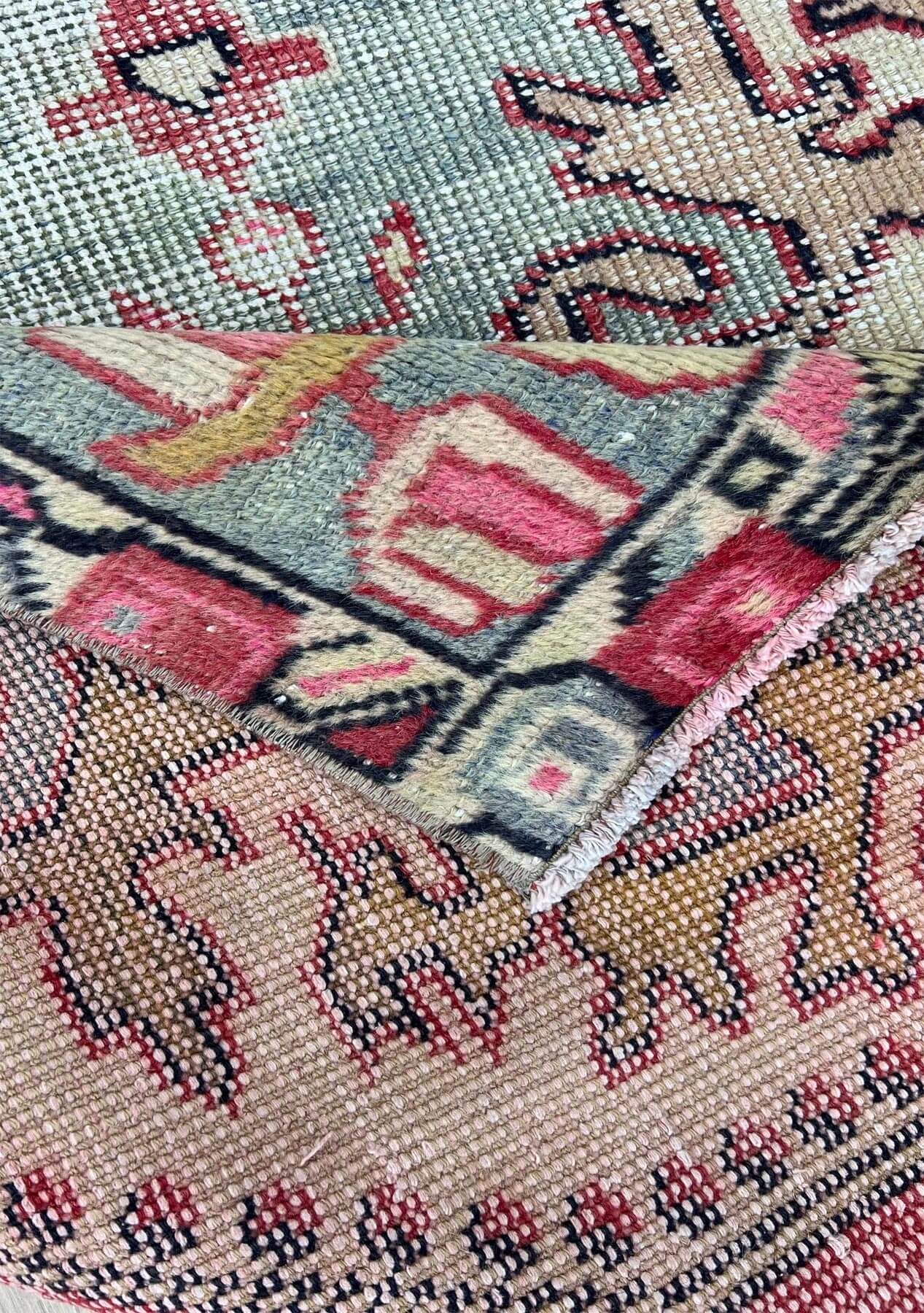 Adreila - Vintage Anatolian Rug - kudenrugs