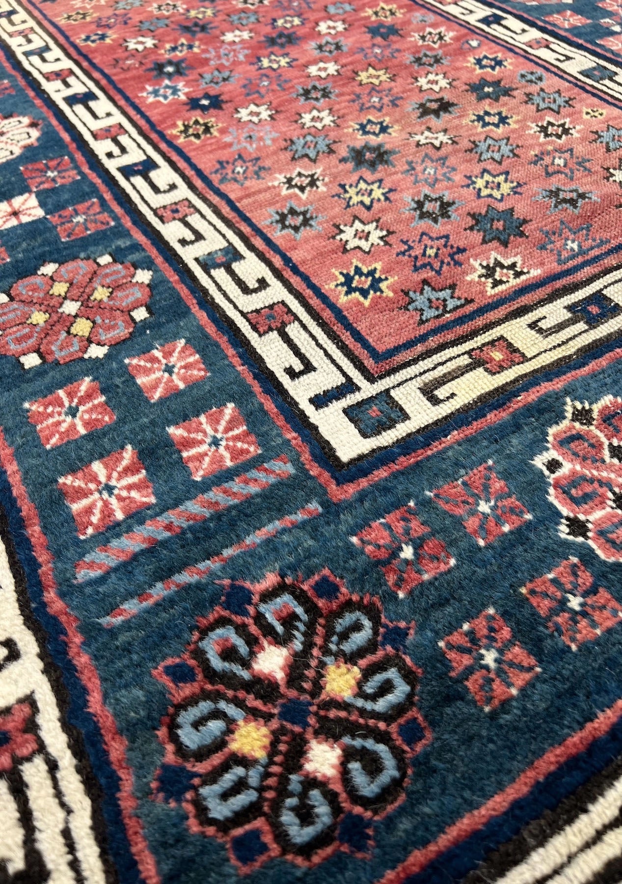 Ainsley - Vintage Persian Rug - kudenrugs