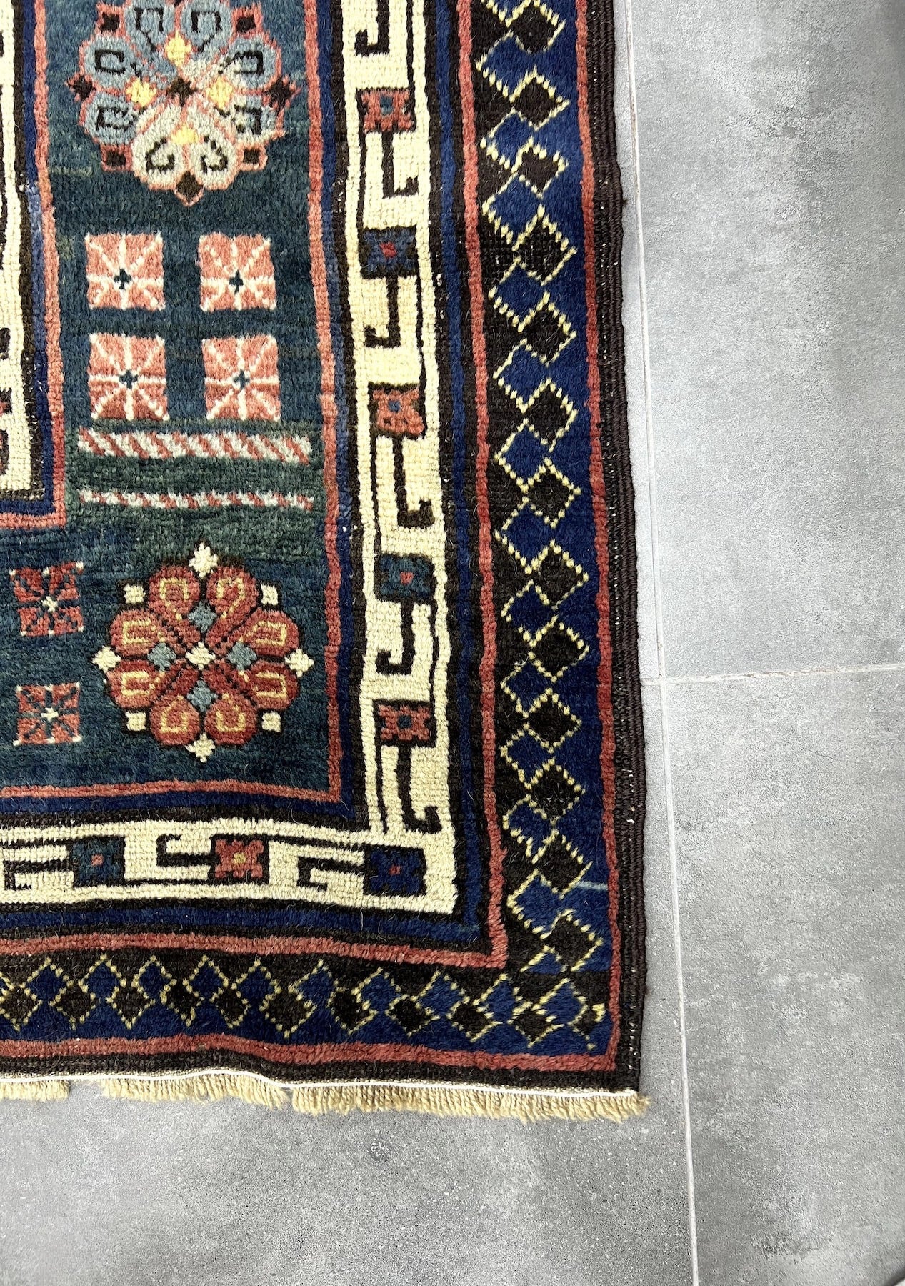 Ainsley - Vintage Persian Rug - kudenrugs