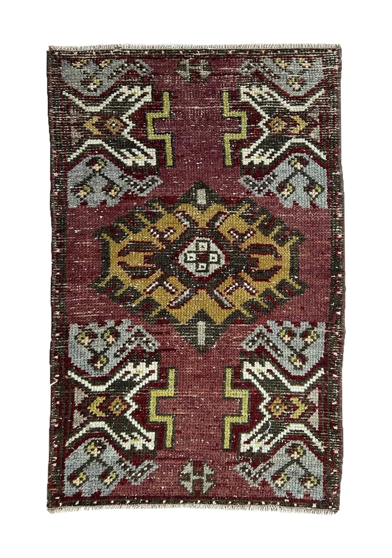 Ajaka - Vintage Mini Red Area Rug - kudenrugs