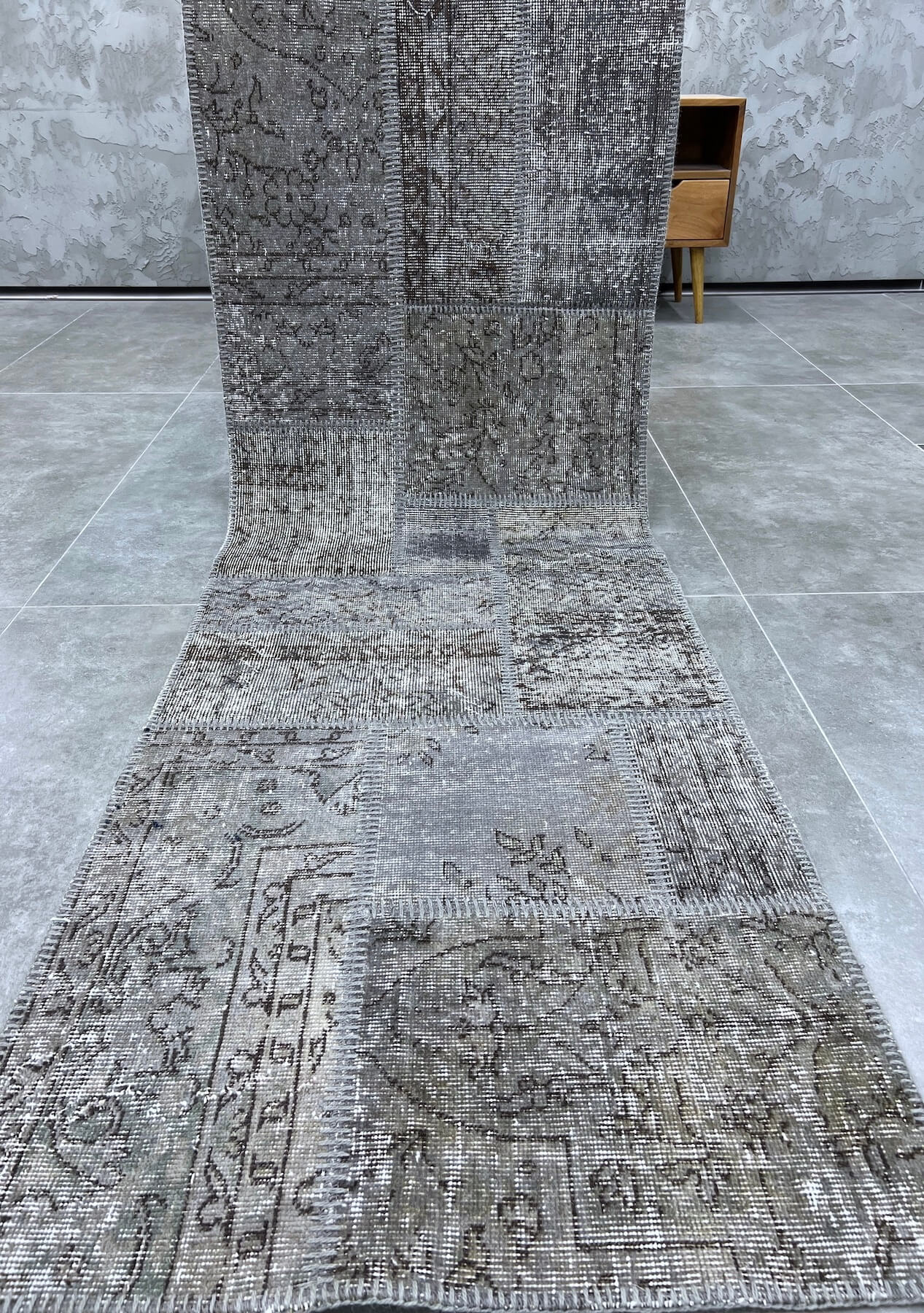 Alaina - Vintage Gray Patchwork Rug Runner - kudenrugs