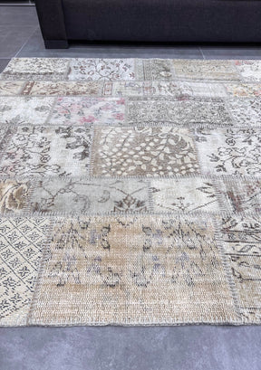 Alexus - Vintage Beige Patchwork Rug - kudenrugs