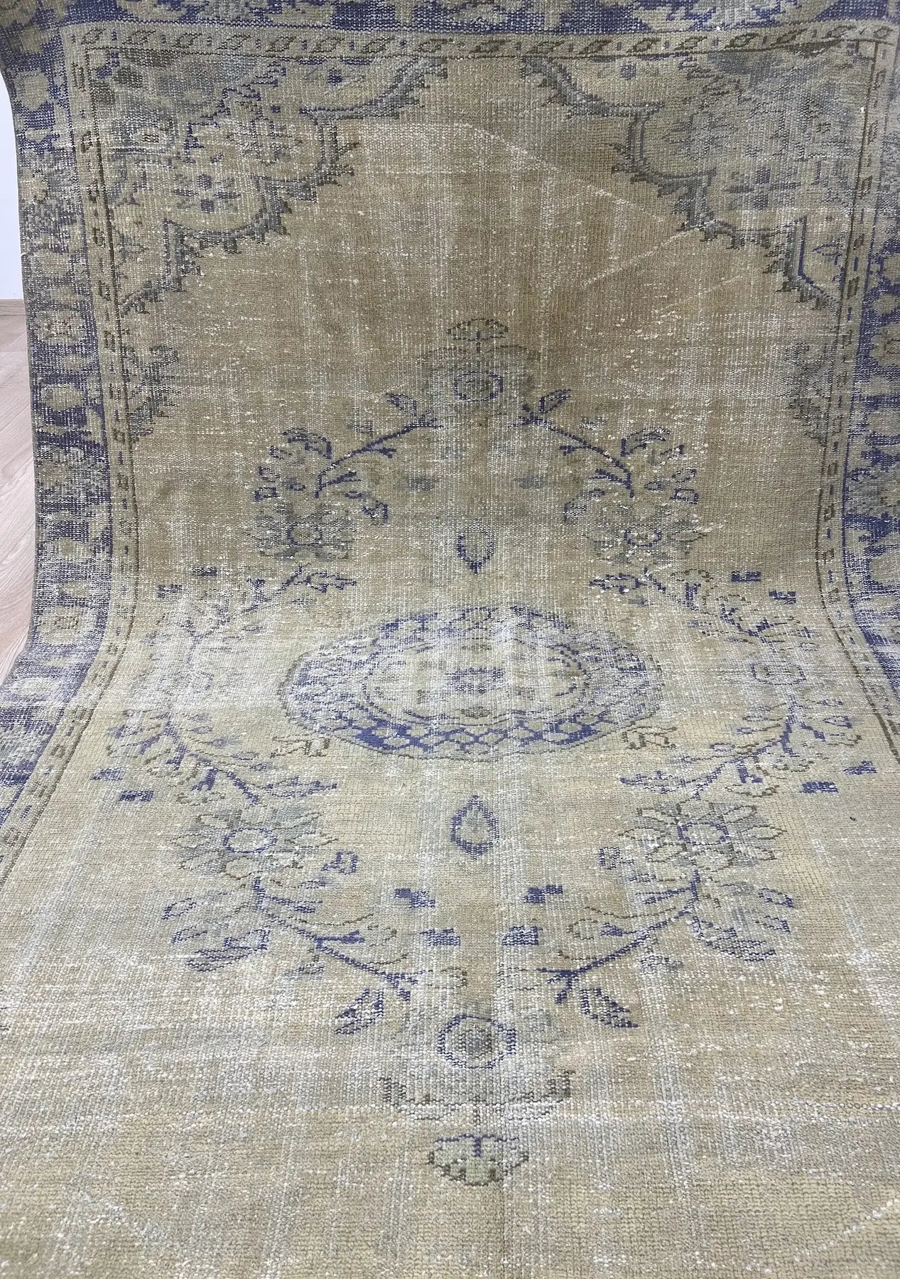 Alison - Vintage Beige Antique Washed Rug - kudenrugs