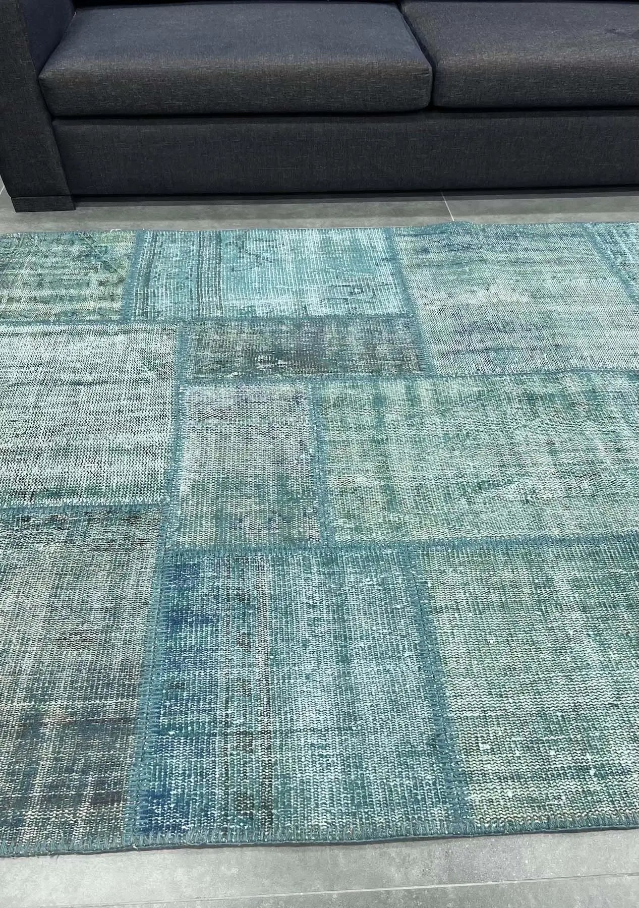 Aloani - Vintage Turquoise Patchwork Rug - kudenrugs