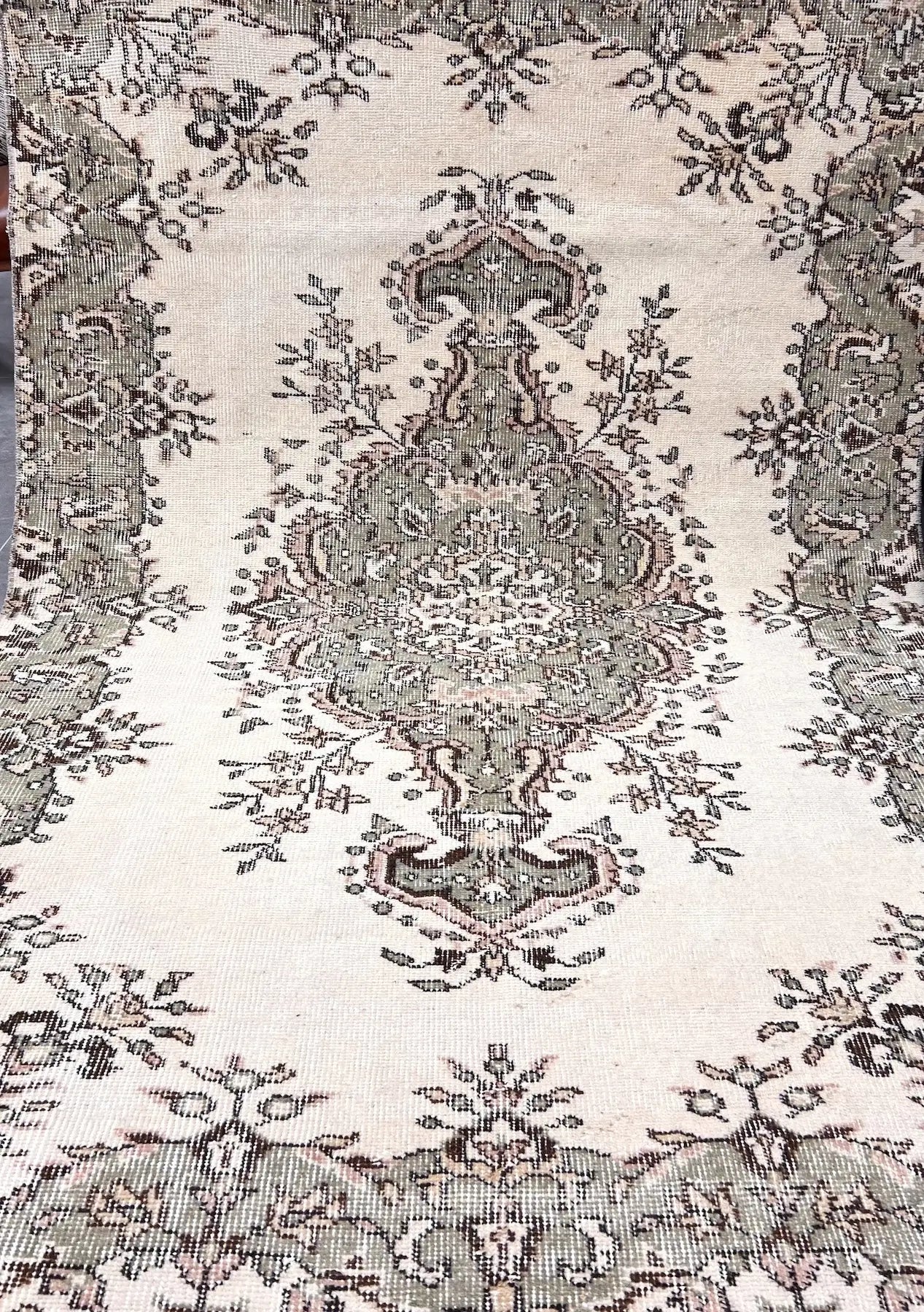 Alora Vintage Beige Antique Washed Rug kudenrugs