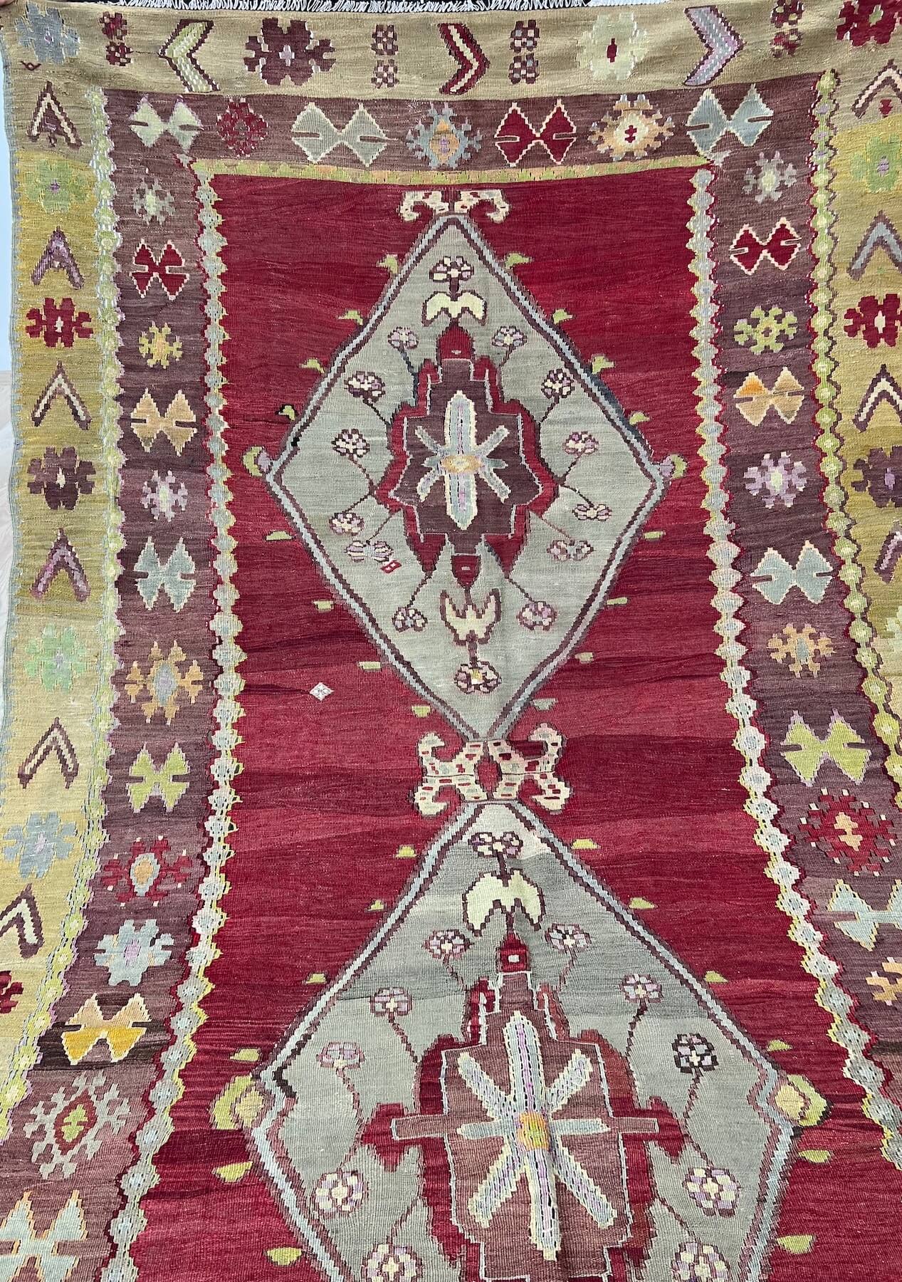 Alyvia - Red Turkish Kilim Rug - kudenrugs