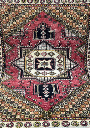 Anahi - Vintage Anatolian Rug - kudenrugs