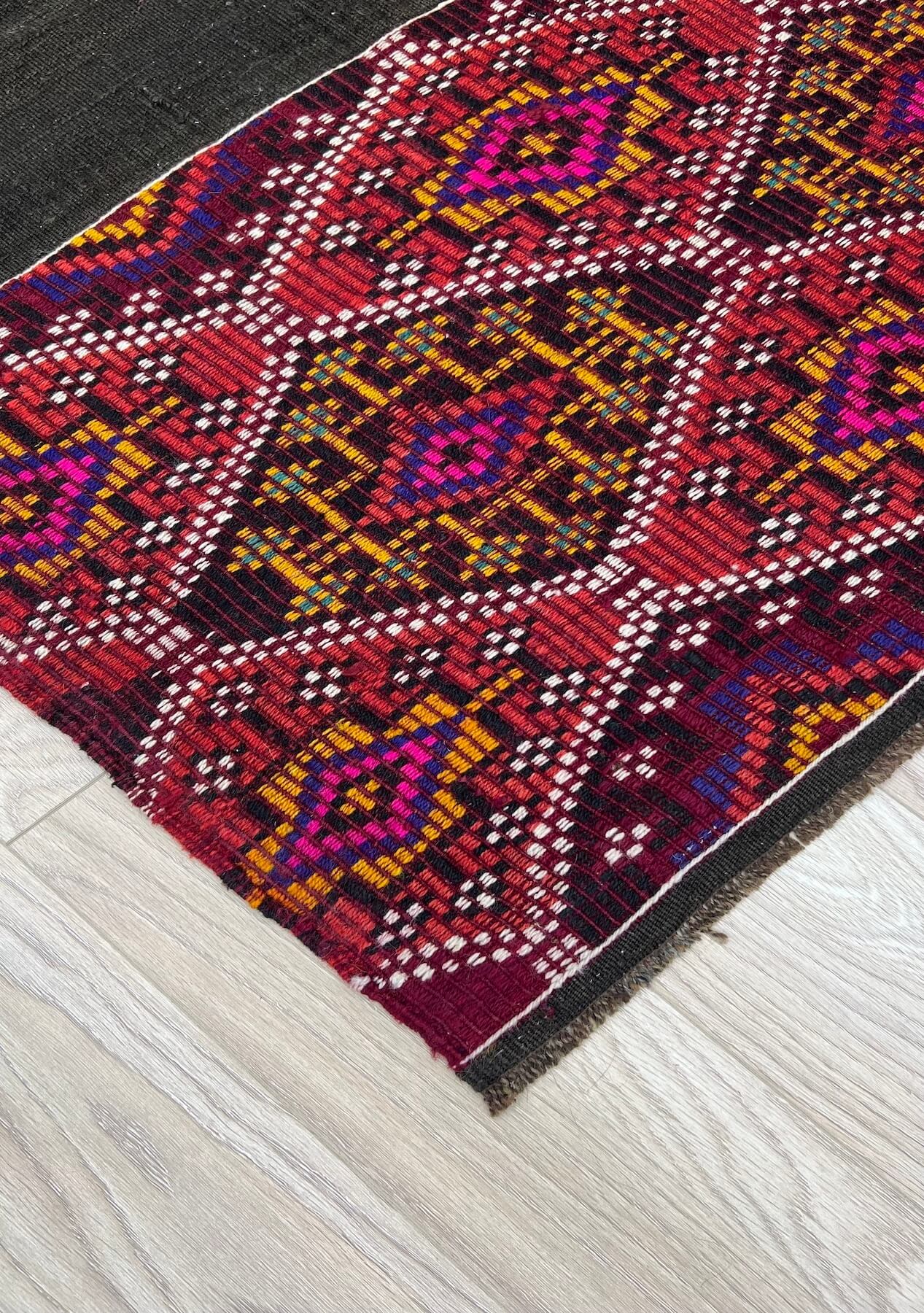 Ashanti - Red Turkish Kilim Rug - kudenrugs