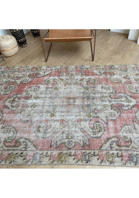 Ashtyn - Vintage Anatolian Rug - kudenrugs