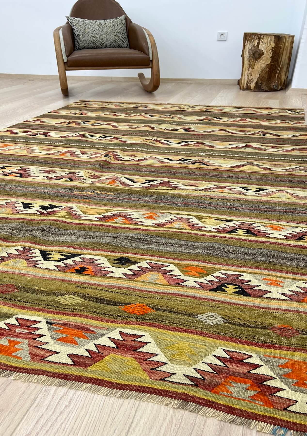 Audrina - Beige Turkish Kilim Rug - kudenrugs