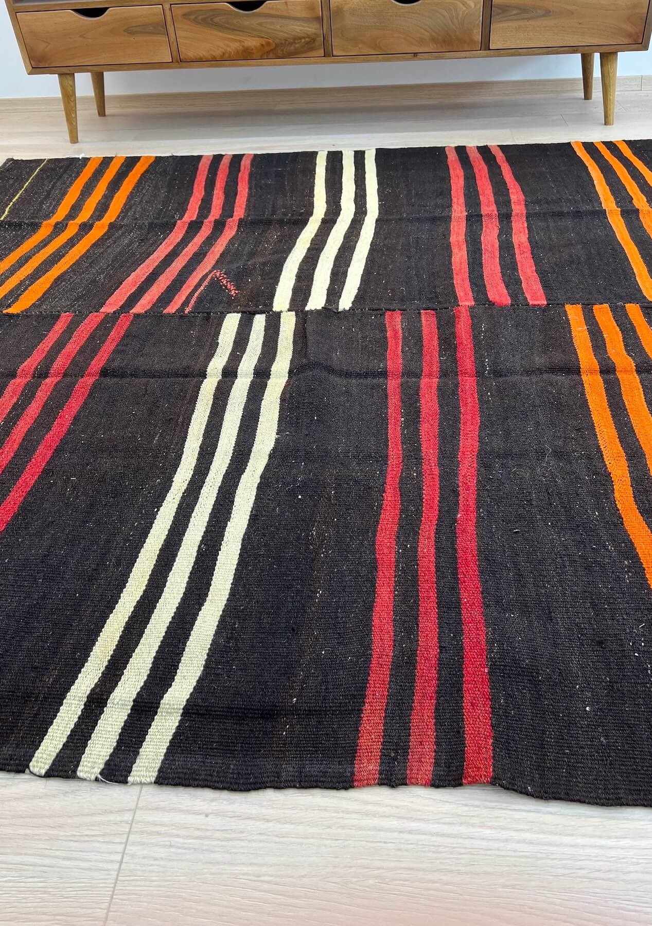 Ayana - Black Turkish Kilim Rug - kudenrugs