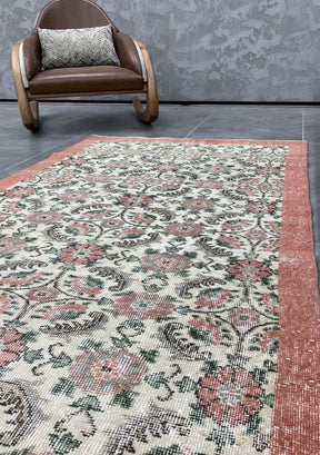 Azalea - Vintage Beige Antique Washed Rug - kudenrugs