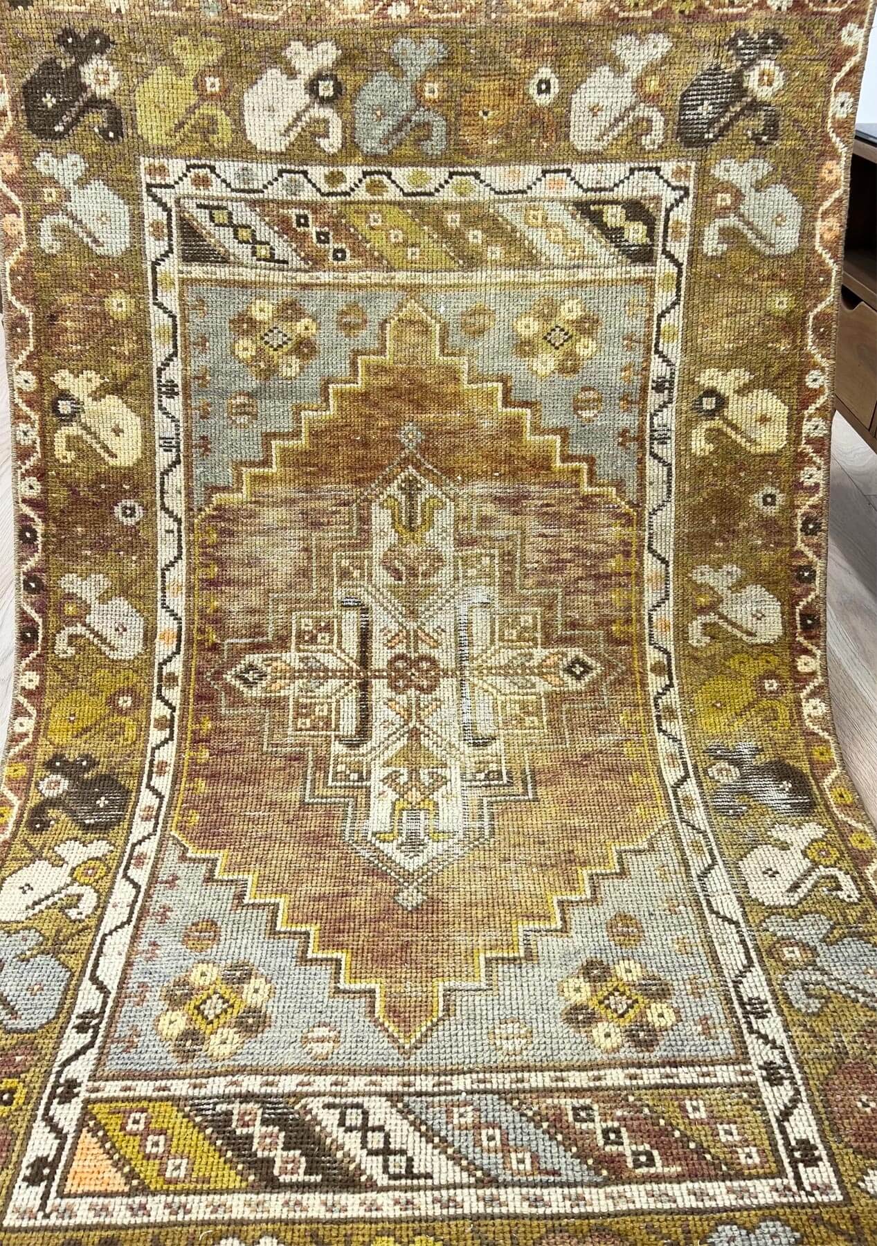 Bobbi - Vintage Anatolian Rug - kudenrugs